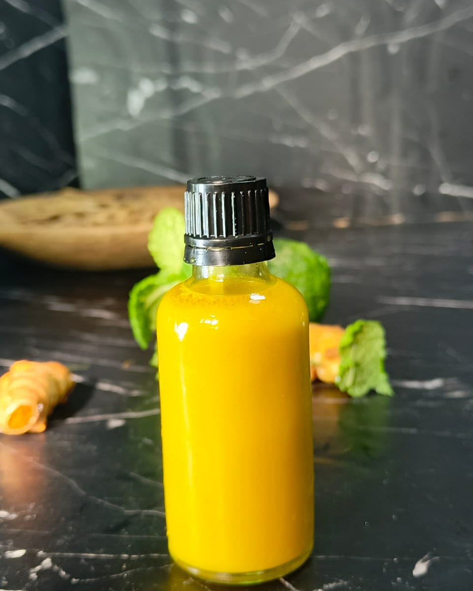 Ginger,tumeric shots